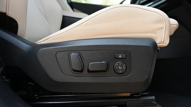 Driver Height Adjustable Seat