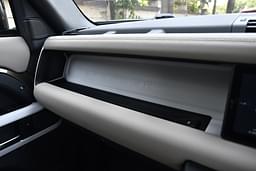 Land Rover Defender 110 Dashboard