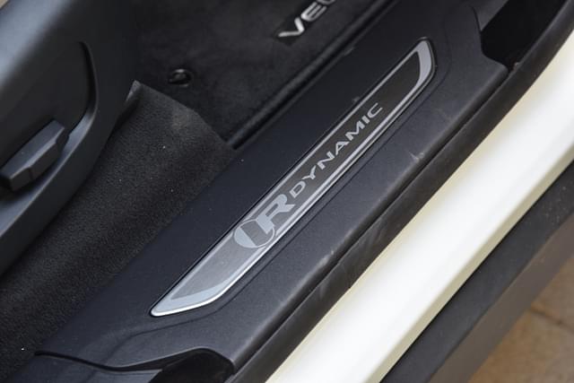Front Door Handle Image - 210