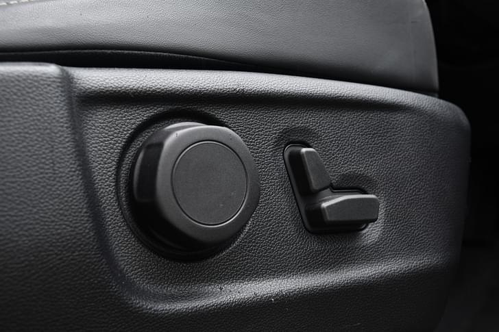 Driver Height Adjustable Seat