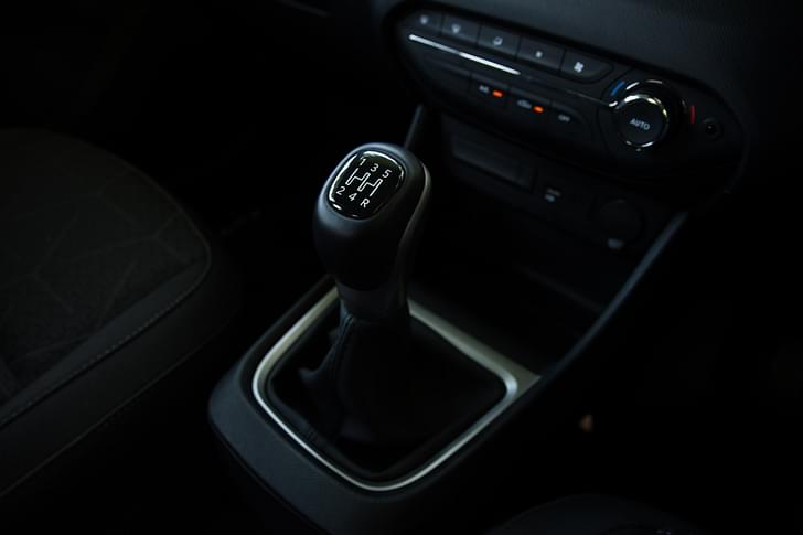 Gear Box 5 Speed