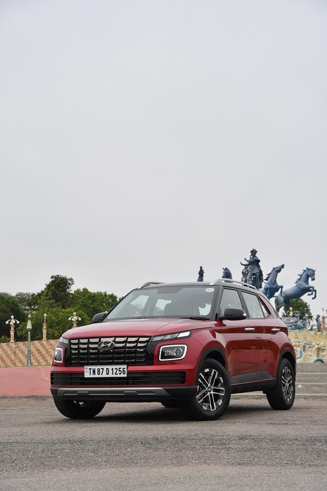 Front View Image - 3430