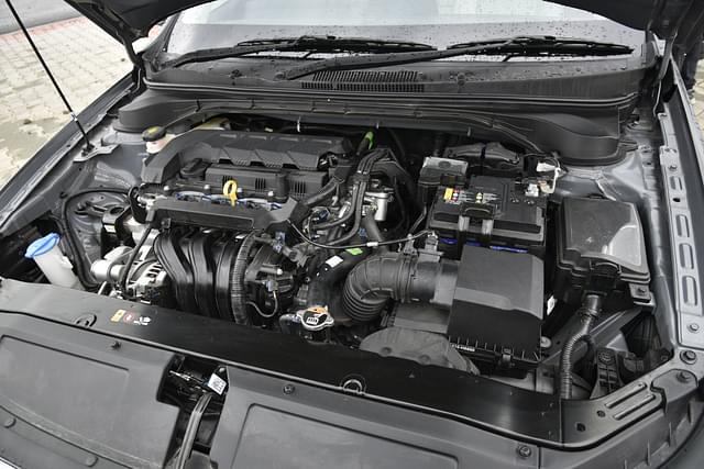Open Bonnet Engine Shot Image - 46